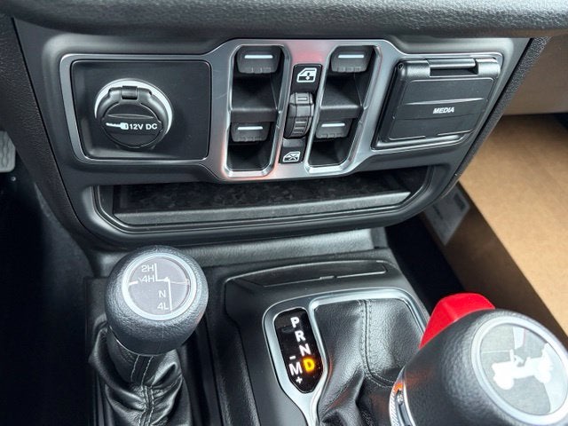 2027 Jeep Wrangler WRANGLER 4-DOOR SPORT S