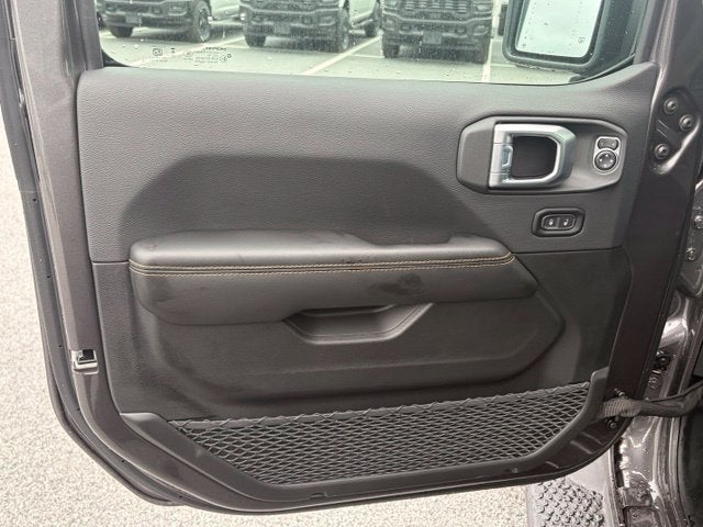 2027 Jeep Wrangler WRANGLER 4-DOOR SAHARA