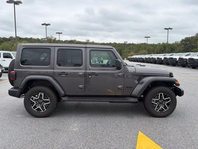2027 Jeep Wrangler WRANGLER 4-DOOR SAHARA
