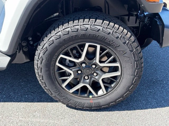 2027 Jeep Wrangler WRANGLER 4-DOOR SAHARA