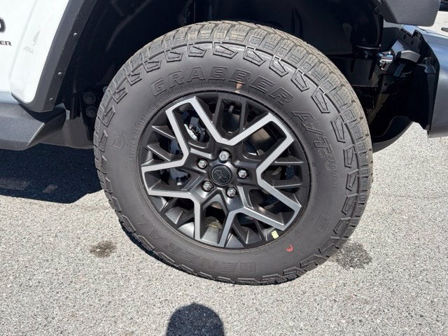 2027 Jeep Wrangler WRANGLER 4-DOOR SAHARA