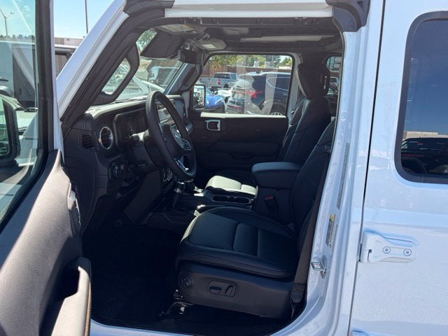 2027 Jeep Wrangler WRANGLER 4-DOOR SAHARA