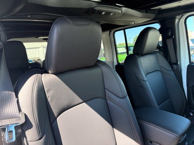 2027 Jeep Wrangler WRANGLER 4-DOOR SAHARA