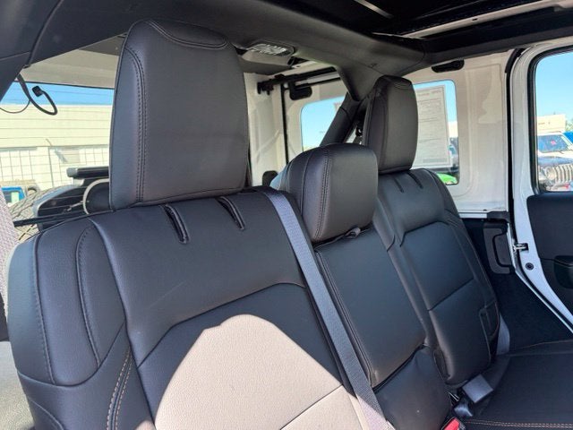 2027 Jeep Wrangler WRANGLER 4-DOOR SAHARA