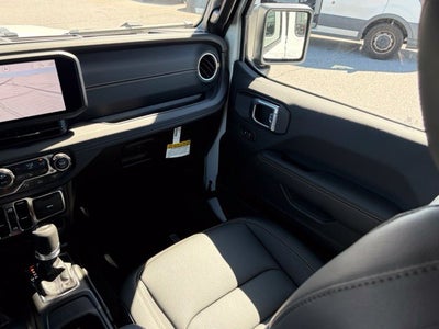 2027 Jeep Wrangler WRANGLER 4-DOOR SAHARA