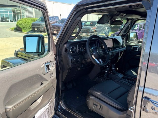 2027 Jeep Wrangler WRANGLER 4-DOOR SAHARA