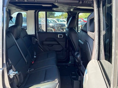 2027 Jeep Wrangler WRANGLER 4-DOOR SAHARA