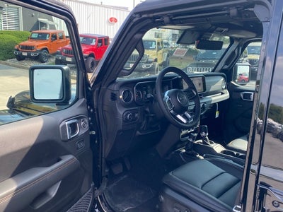 2025 Jeep Wrangler WRANGLER 4-DOOR SAHARA