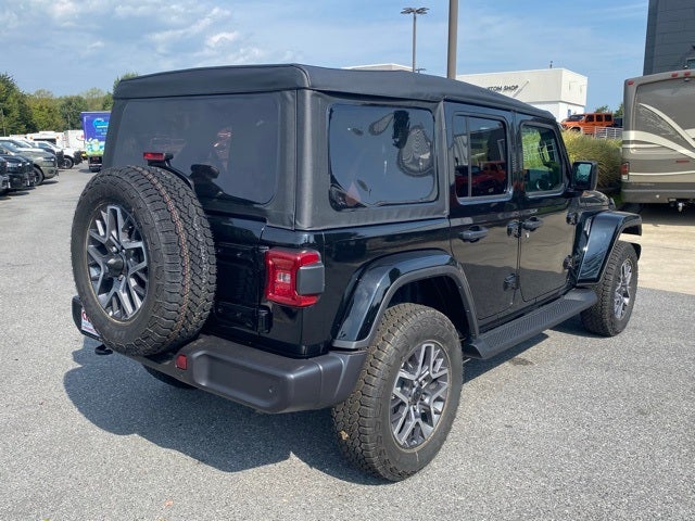 2025 Jeep Wrangler WRANGLER 4-DOOR SAHARA
