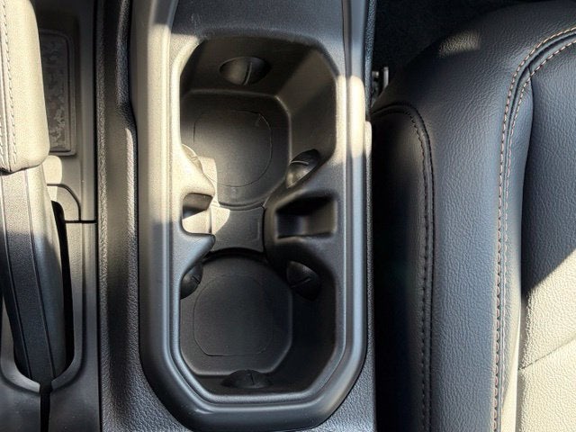 2027 Jeep Wrangler WRANGLER 4-DOOR SAHARA