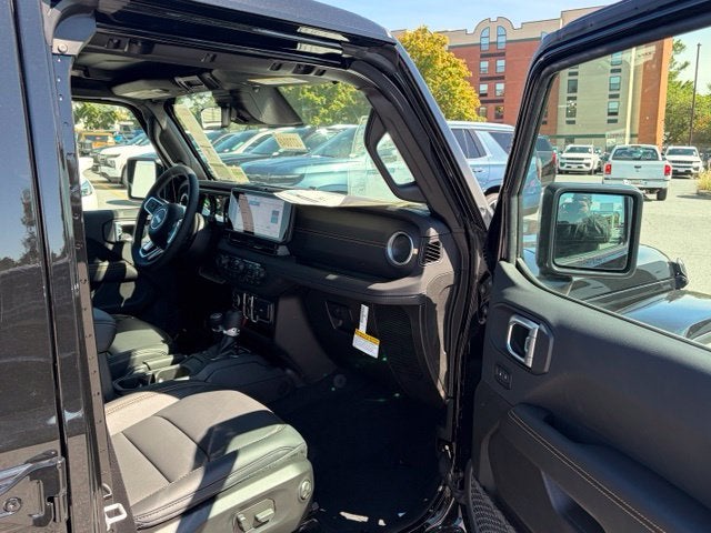 2027 Jeep Wrangler WRANGLER 4-DOOR SAHARA