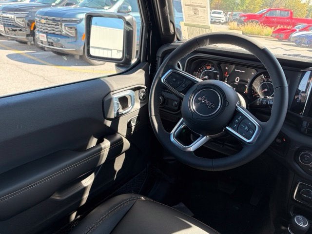 2027 Jeep Wrangler WRANGLER 4-DOOR SAHARA
