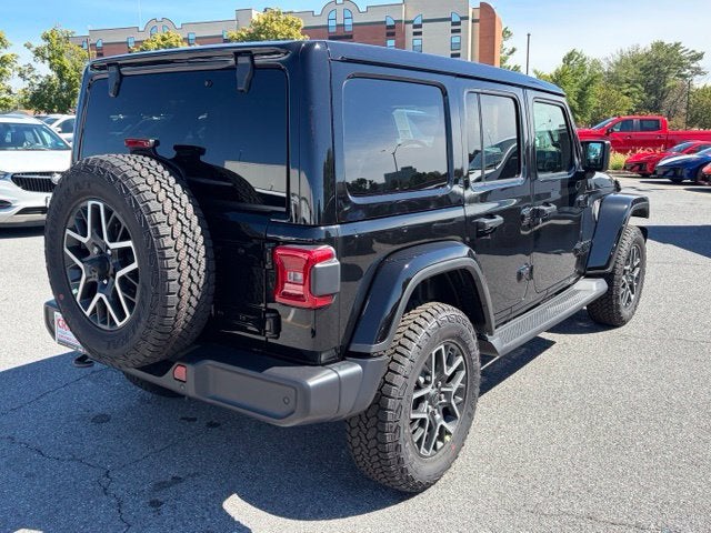 2027 Jeep Wrangler WRANGLER 4-DOOR SAHARA