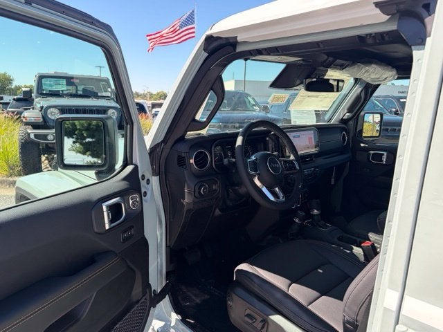 2027 Jeep Wrangler WRANGLER 4-DOOR SAHARA