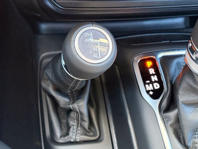 2027 Jeep Wrangler WRANGLER 4-DOOR SAHARA