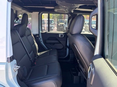 2027 Jeep Wrangler WRANGLER 4-DOOR SAHARA