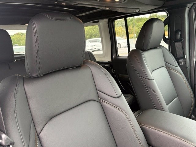 2027 Jeep Wrangler WRANGLER 4-DOOR SAHARA