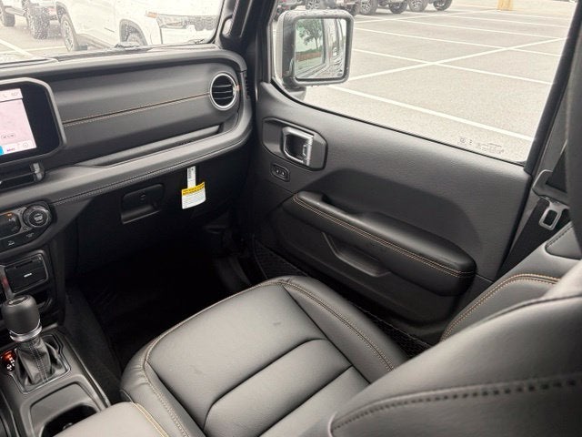 2027 Jeep Wrangler WRANGLER 4-DOOR SAHARA