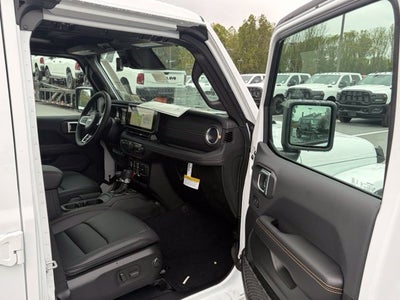 2027 Jeep Wrangler WRANGLER 4-DOOR SAHARA