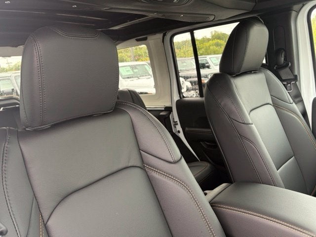 2027 Jeep Wrangler WRANGLER 4-DOOR SAHARA