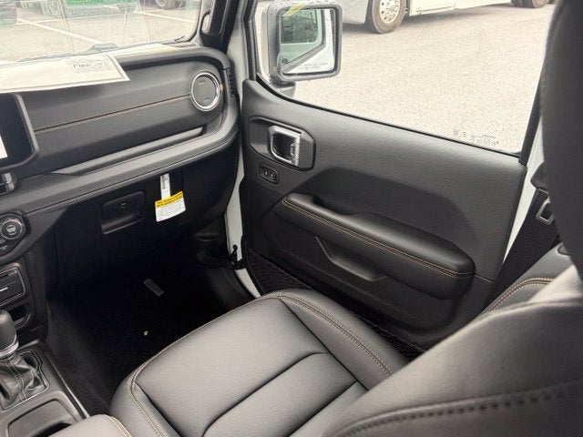 2027 Jeep Wrangler WRANGLER 4-DOOR SAHARA