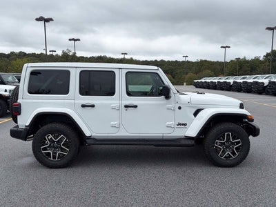 2027 Jeep Wrangler WRANGLER 4-DOOR SAHARA