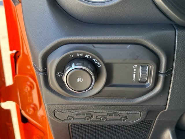 2027 Jeep Wrangler WRANGLER 4-DOOR SAHARA