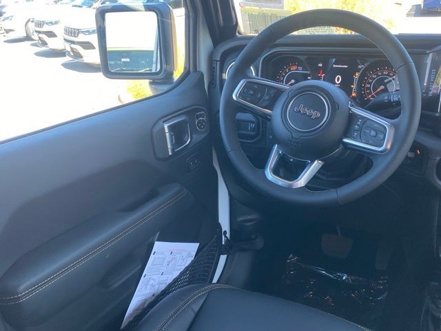 2025 Jeep Wrangler WRANGLER 4-DOOR SAHARA