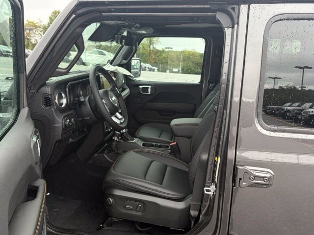 2027 Jeep Wrangler WRANGLER 4-DOOR SAHARA