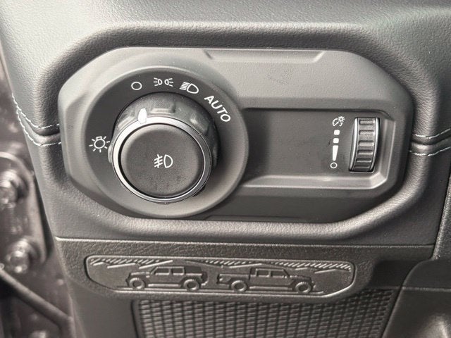 2027 Jeep Wrangler WRANGLER 4-DOOR SAHARA