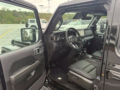 2027 Jeep Wrangler WRANGLER 4-DOOR SAHARA
