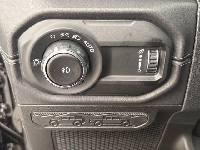 2027 Jeep Wrangler WRANGLER 4-DOOR SAHARA