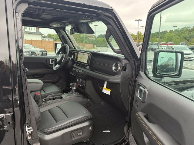 2027 Jeep Wrangler WRANGLER 4-DOOR SAHARA