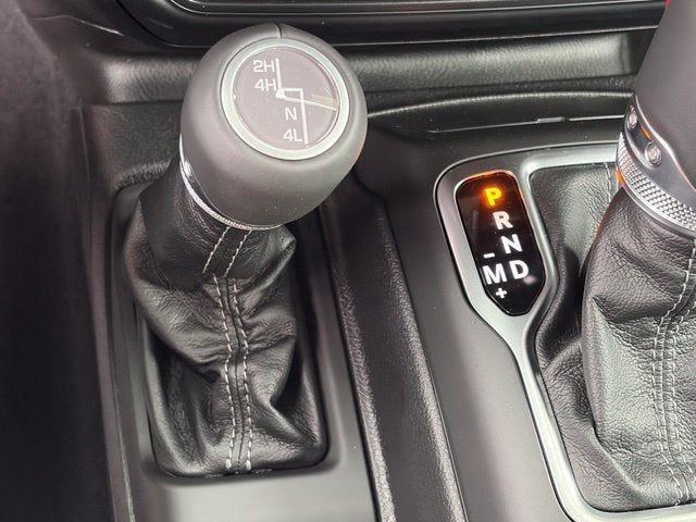 2027 Jeep Wrangler WRANGLER 4-DOOR SAHARA