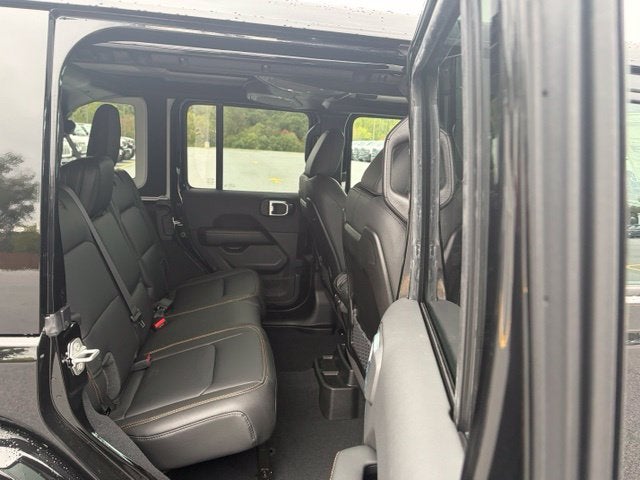 2027 Jeep Wrangler WRANGLER 4-DOOR SAHARA