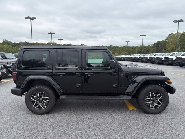 2027 Jeep Wrangler WRANGLER 4-DOOR SAHARA