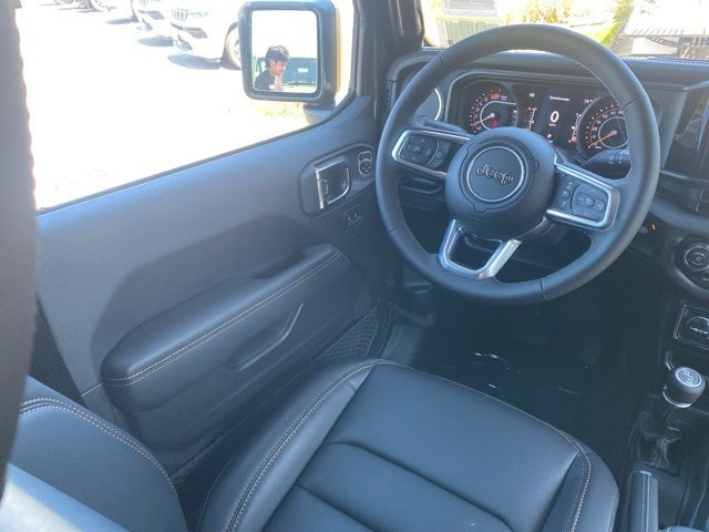 2025 Jeep Wrangler WRANGLER 4-DOOR SAHARA