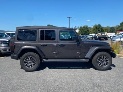 2025 Jeep Wrangler WRANGLER 4-DOOR SAHARA