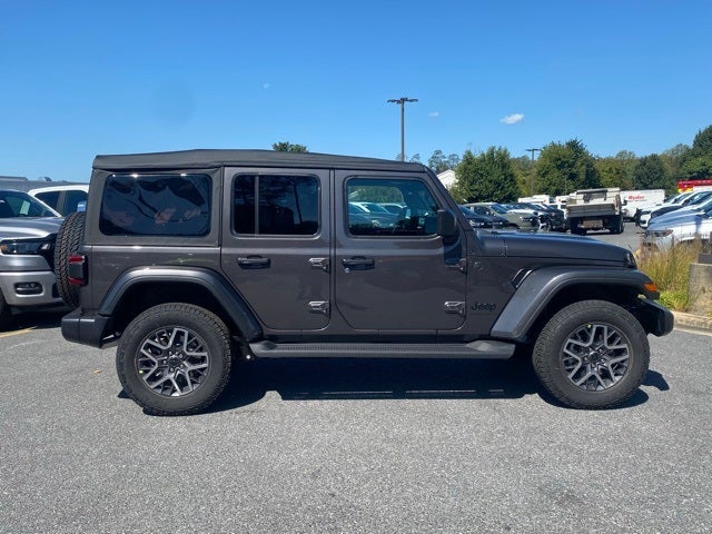 2025 Jeep Wrangler WRANGLER 4-DOOR SAHARA