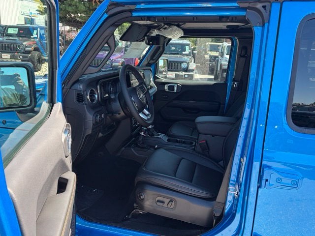2027 Jeep Wrangler WRANGLER 4-DOOR SAHARA