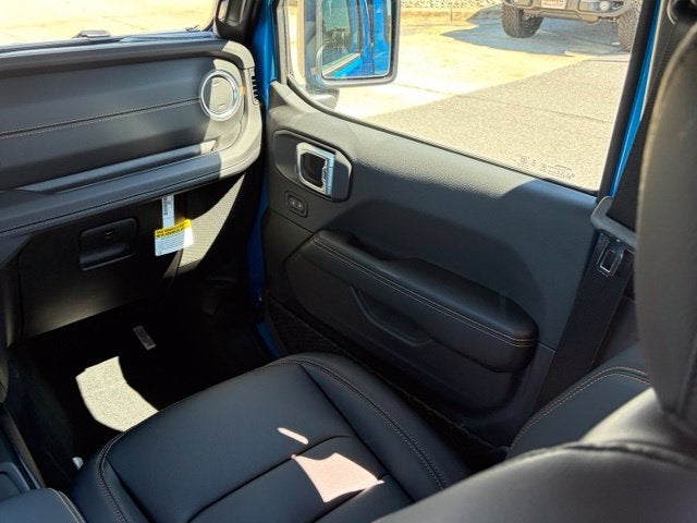 2027 Jeep Wrangler WRANGLER 4-DOOR SAHARA