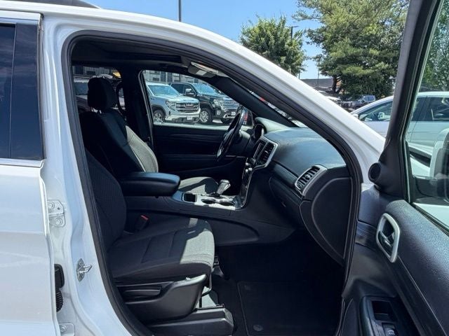 2020 Jeep Grand Cherokee Laredo E 4x4