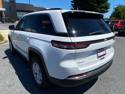 2025 Jeep Grand Cherokee GRAND CHEROKEE LAREDO X 4X4