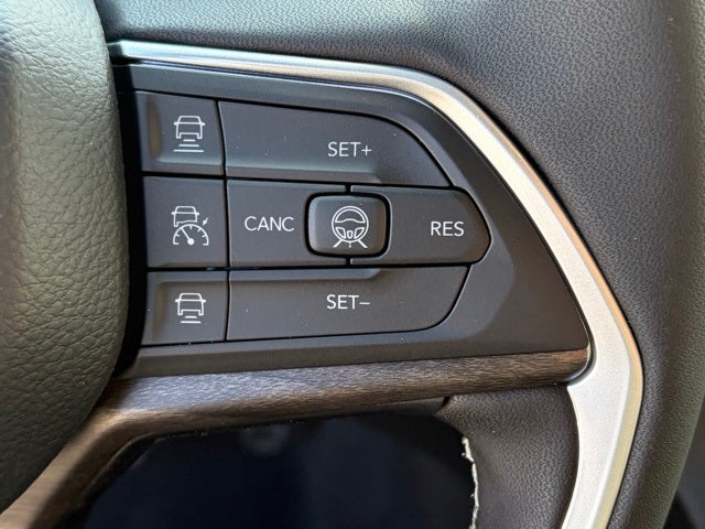 2026 Jeep Grand Cherokee GRAND CHEROKEE ALTITUDE 4X4