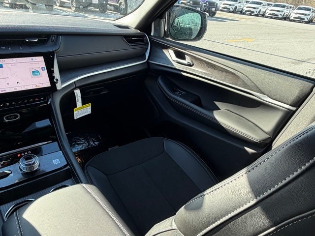 2026 Jeep Grand Cherokee GRAND CHEROKEE ALTITUDE 4X4