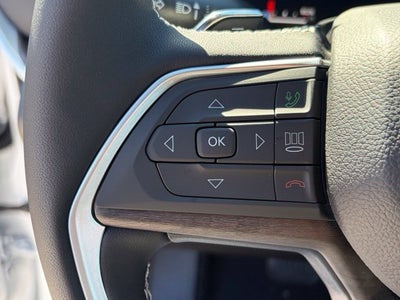 2027 Jeep Grand Cherokee GRAND CHEROKEE LAREDO ALTITUDE 4X4