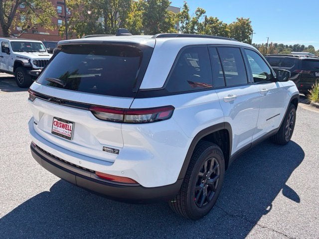 2027 Jeep Grand Cherokee GRAND CHEROKEE LAREDO ALTITUDE 4X4