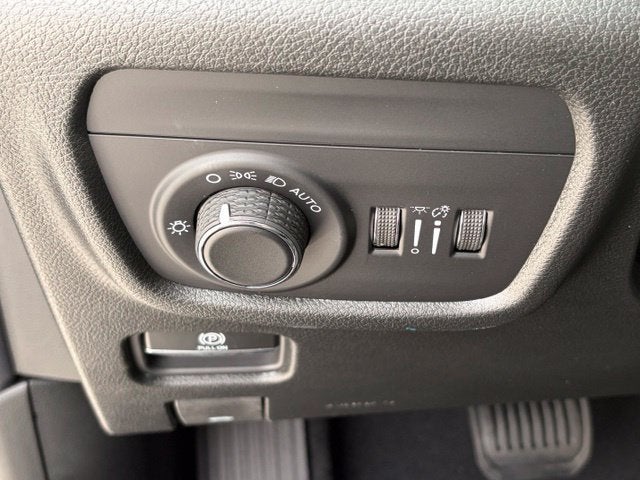 2027 Jeep Grand Cherokee GRAND CHEROKEE LAREDO ALTITUDE 4X4
