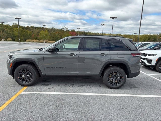 2027 Jeep Grand Cherokee GRAND CHEROKEE LAREDO ALTITUDE 4X4