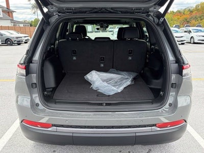 2027 Jeep Grand Cherokee GRAND CHEROKEE LAREDO ALTITUDE 4X4